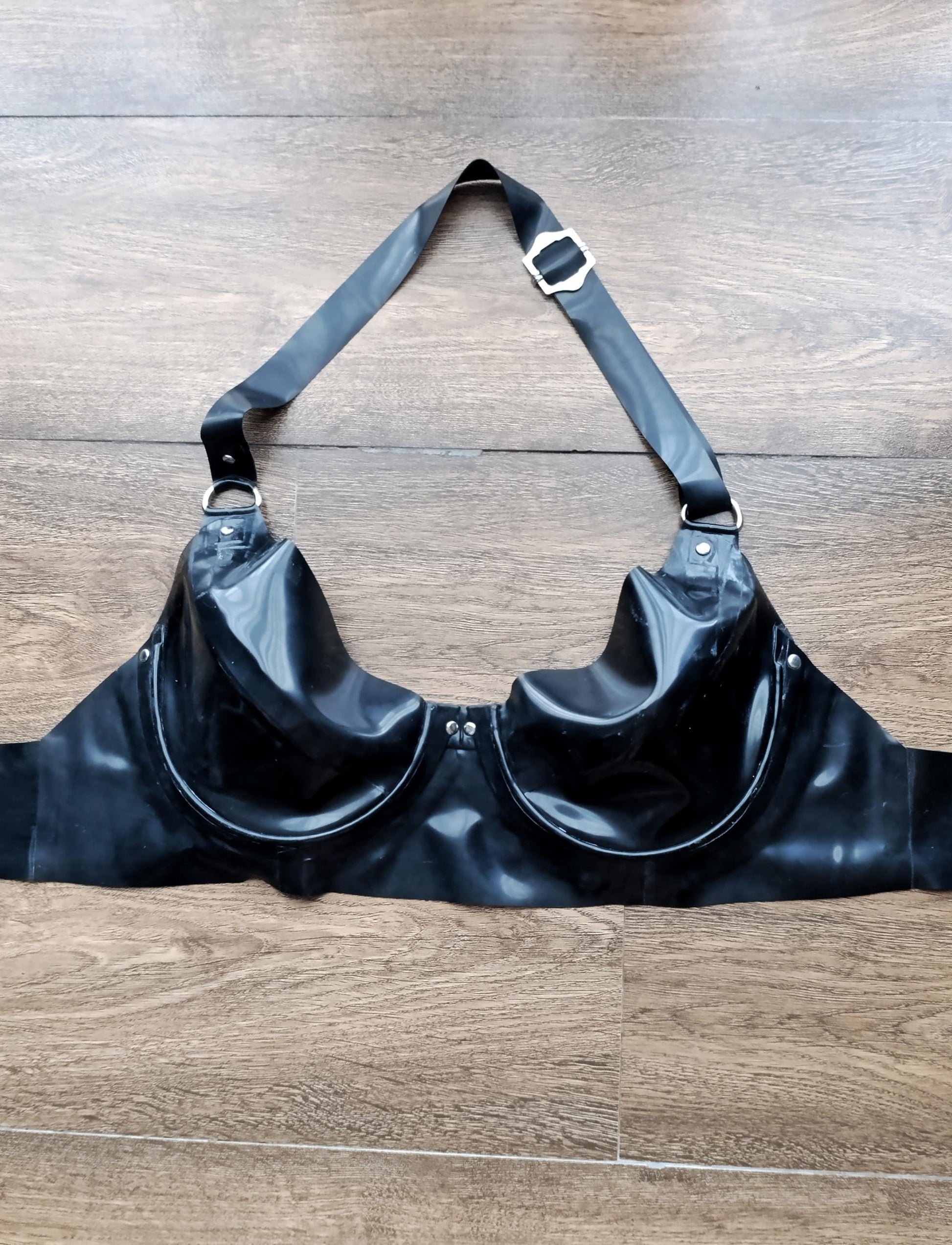 Classic latex bra