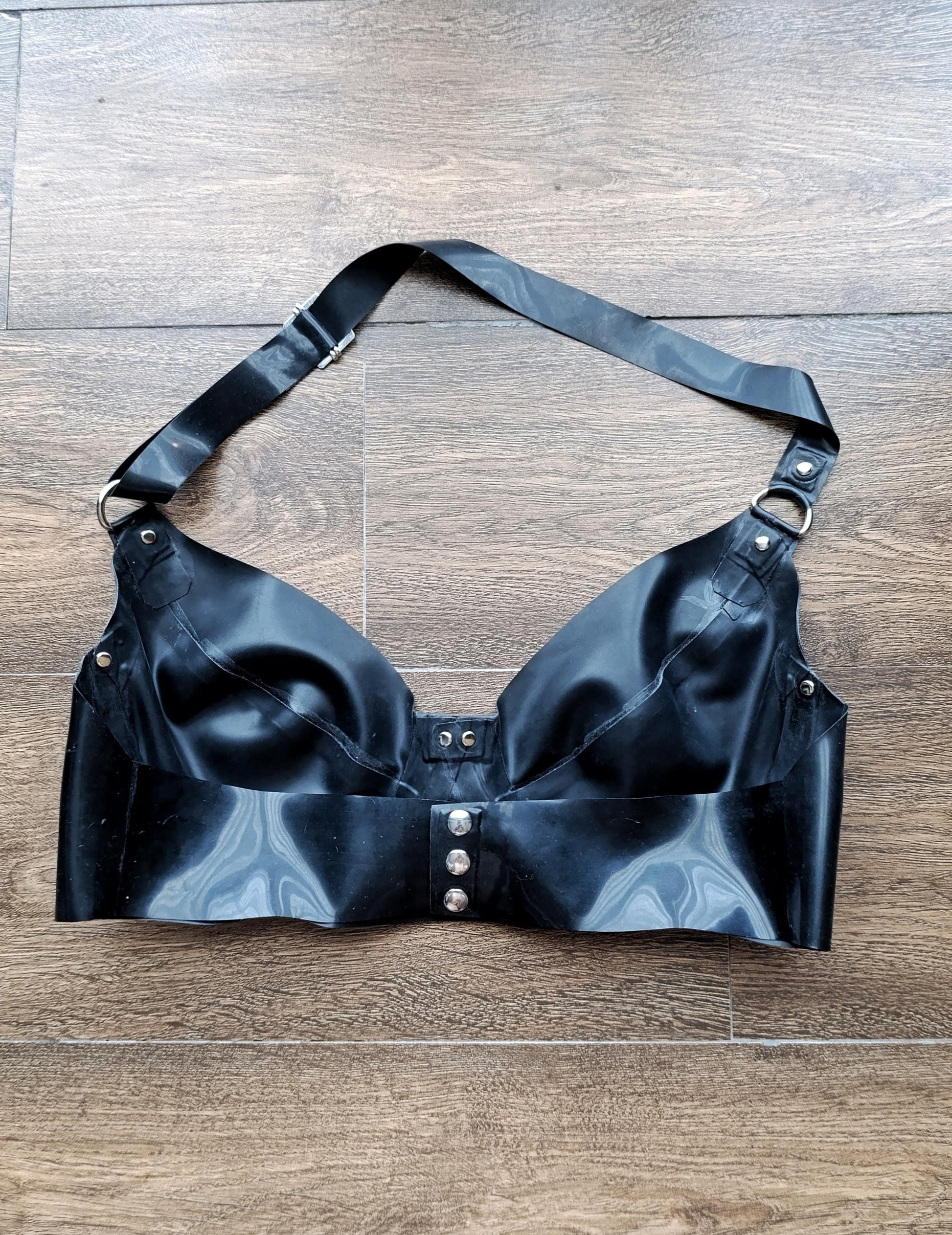 Classic latex bra