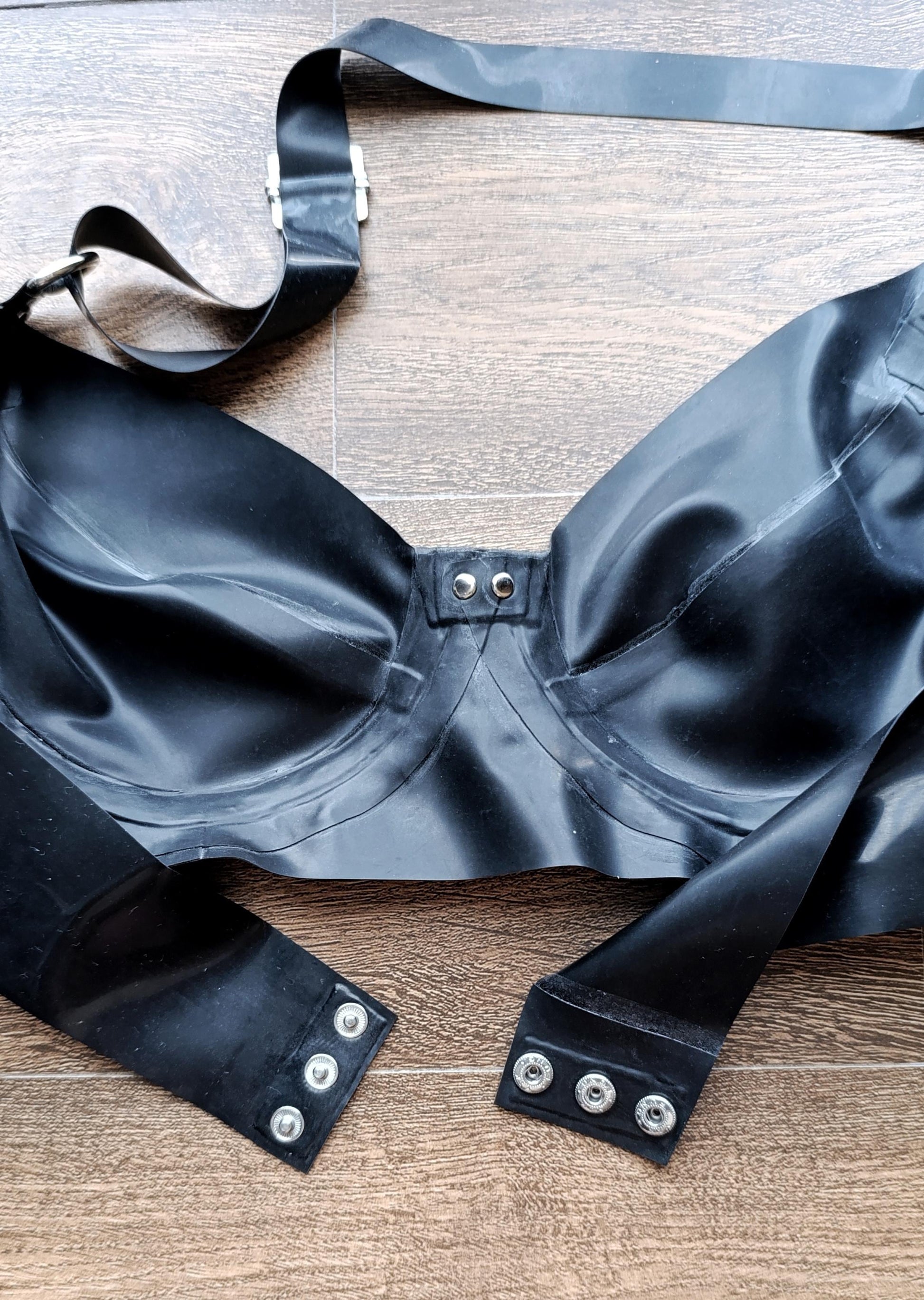 Classic latex bra
